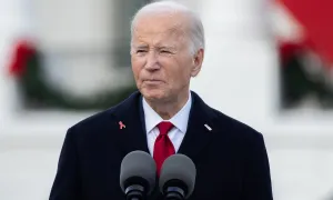 Phe Dân chủ nổi giận vì ông Biden ân xá cho con trai