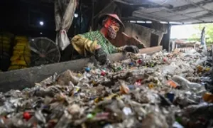 Hà Nội miễn tiền thuê đất, phí cho doanh nghiệp làm sản phẩm tái chế