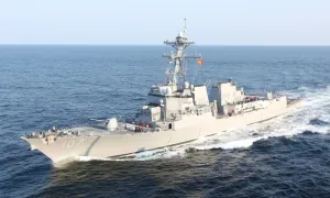 Mỹ điều tàu chiến đến quốc gia sát sườn Venezuela