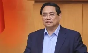 Thủ tướng: Tăng thu, tiết kiệm chi để đề xuất tăng lương trong năm 2026